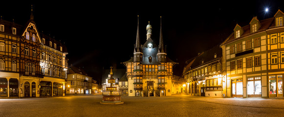 Fototapeta premium historic wernigerode at night high definition panorama