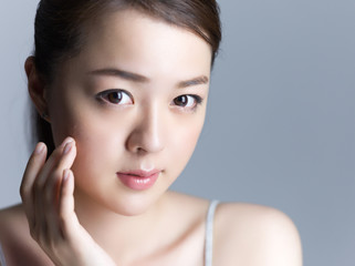 Obraz premium 女性のスキンケアイメージ