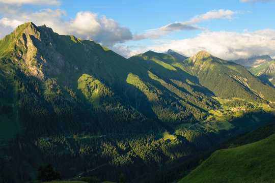The Bschlaber Tal valley in the Austria