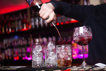 alcoholic drink is pours