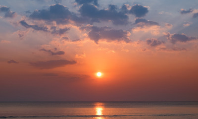 Fototapeta premium Beautiful sea sunset