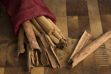 cinnamon spice - Cinnamomum verum

