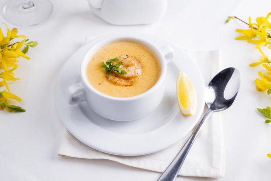 Hummercremesuppe Bilder – Durchsuchen 137 Archivfotos, Vektorgrafiken ...