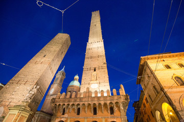 Asinelli and Garisenda Tower in Bologna, Emilia Romagna, Italy © ronnybas
