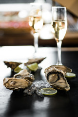 ostriche e champagne