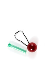 Rote Nase mit Spritze