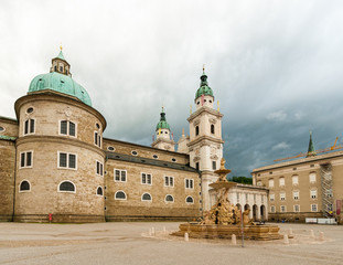 Fototapeta na wymiar The baroque Salzburg Cathedral in Salzburg, Austria