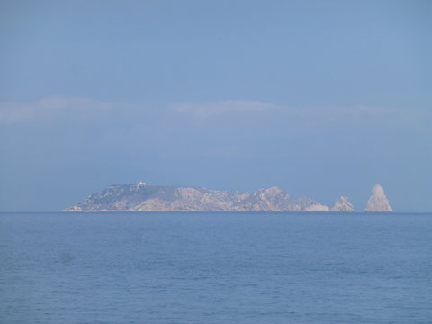 Cala de Bagur​​​​​ ​ / Begur, localidad de la provincia de Gerona en la Costa Brava situado en la comarca catalana del Bajo Ampurd&aacute;n (Catalu&ntilde;a,Espa&ntilde;a)