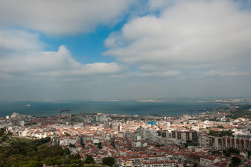 Fototapeta na wymiar Vista de Lisboa, uma das cidades mais bonitas da Europa