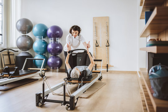 Woman doing exercise with a physiatrist