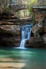 Fototapeta na wymiar Serene waterfall in the Hocking Hills State Park in Ohio