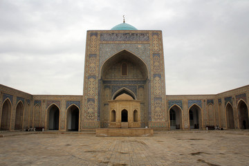 Fototapeta na wymiar Kalan Mosque interior view of ancient Bukhara, Uzbekistan