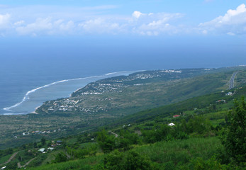 Les Trois Bassins / La Reunion: View over the west coast at La Saline les Bains and L’Ermitage les Bains