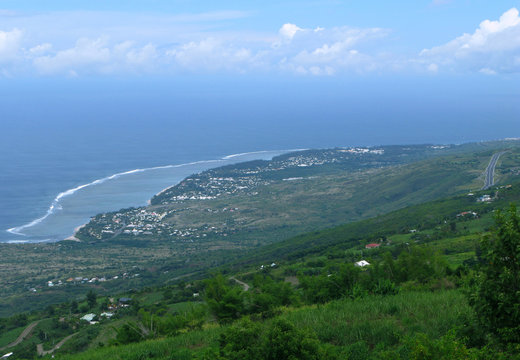 Les Trois Bassins / La Reunion: View over the west coast at La Saline les Bains and L&rsquo;Ermitage les Bains