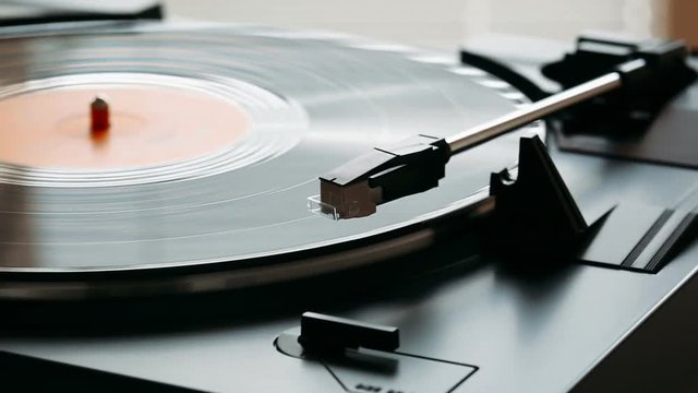 Gramophone play vinyl record