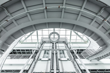 Obraz premium Wide angle shot in unfinished shopping mall