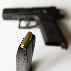 chargeur et cartouches de pistolet