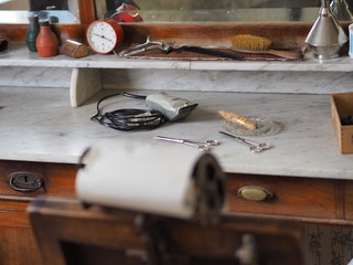 Blick in alten Friseurladen in Hessen