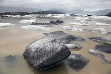 Fototapeta na wymiar Floes in the Iceland glacier