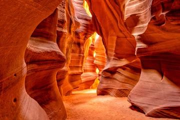 Abwaschbare Fototapete Schlucht Antelope Canyon leuchtet Arizona USA