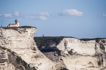 Corsica, 05/09/2017: le bianche scogliere di Bonifacio nella riserva naturale del Parco...