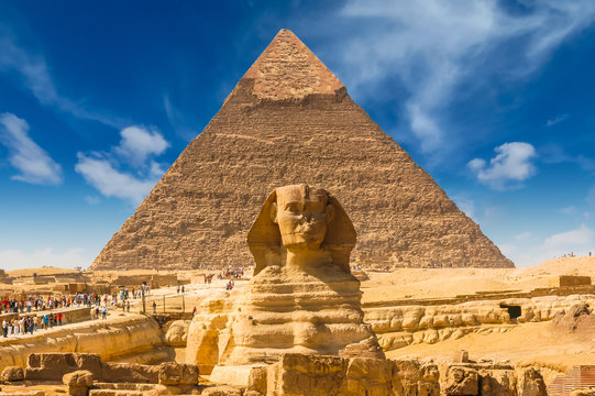 Egyptian sphinx. Cairo. Giza. Egypt. Travel background. Architectural monument. The tombs of the pharaohs. Vacation holidays background wallpaper