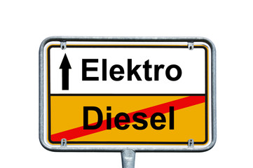 Diesel / Ortsschild mit den Worten Diesel und Elektro