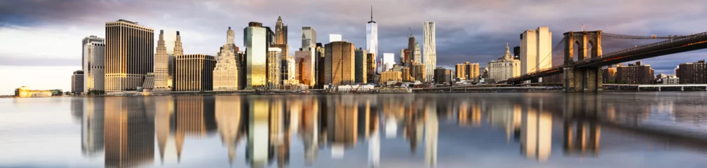 Stickers pour porte New York New York City - beau lever de soleil sur manhattan avec manhattan et pont de brooklyn USA