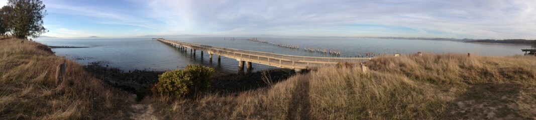Fototapeta na wymiar Panorama Pier California Bay