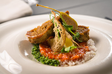 Salmon Tartare with bread and rice