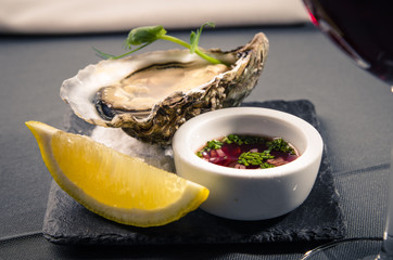 Clam with lemon