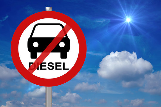 Fahrverbot / Stoppschild mit Auto und dem Wort Diesel