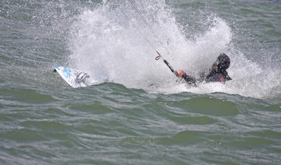 Obraz premium kitesurfer in spray