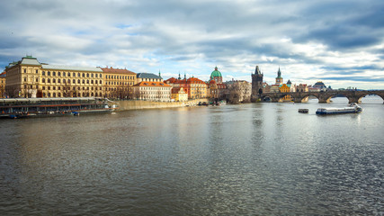 Fototapeta na wymiar Vltava river and Charles bridge in Prague, Czech Republic