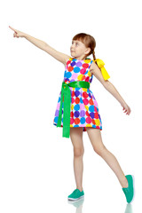 Little girl gesticulating.