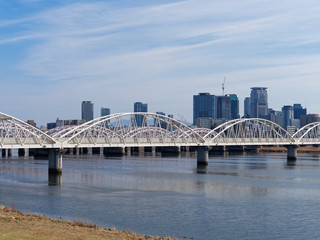 大阪 淀川と大阪キタの街並み