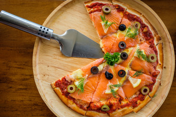 Pizza with smoked salmon
