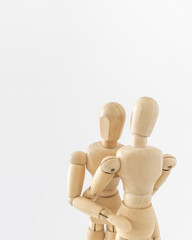 デッサン人形　抱く