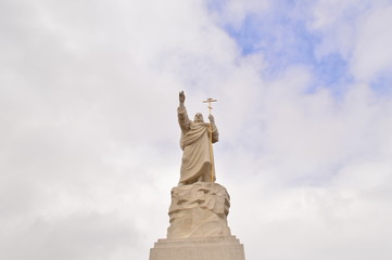 a statue of Jesus Christ