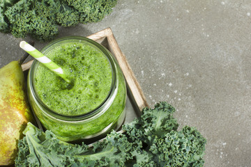Healthy detox smoothie with kale, pear and ginger