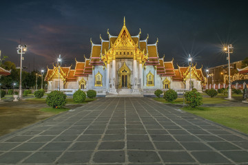 Naklejka premium The famous Wat Benchamabophit from Bangkok.