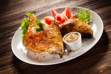 Grilled chicken leg and vegetables 