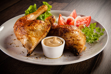 Grilled chicken leg and vegetables 