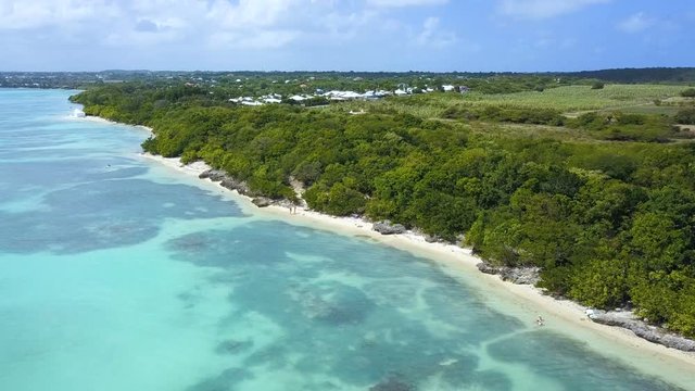 lagon en vue a&eacute;rienne