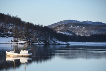 Norwegen Fjord Sonne Winter