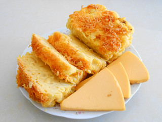 Closeup Macaroni and Cheese with Sliced Cheese