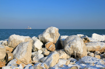 Fototapeta na wymiar Чёрное море зимой. Варна, Болгария. 