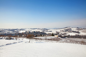 Fototapeta na wymiar Winter in Piedmont, Italy
