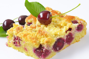 cherry crumb cake