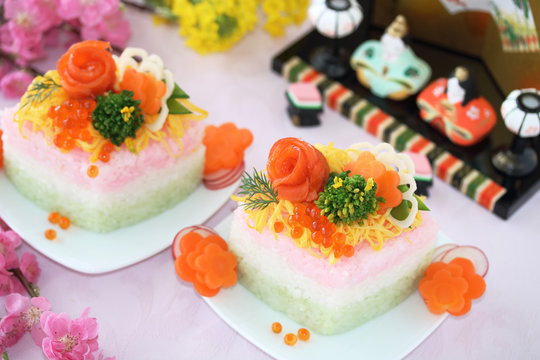 ひな祭り　ひし餅風ケーキ寿司